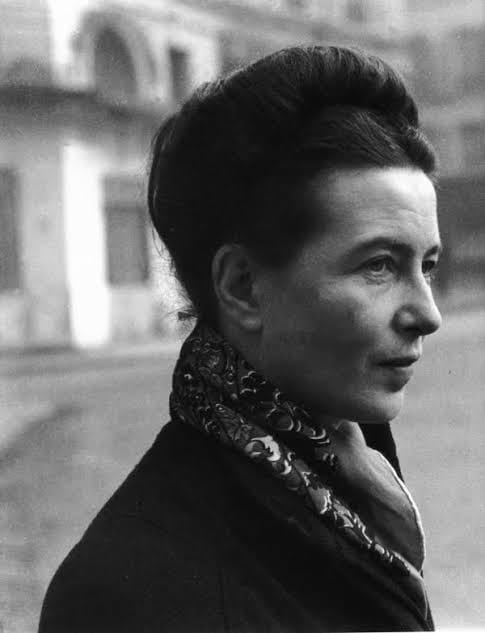 “Cuando era niña, cuando era adolescente, los libros me salvaron de la desesperación: eso me convenció de que la cultura era el valor más alto”. En recuerdo de Simone de Beauvoir, fallecida tal día como hoy de 1986.