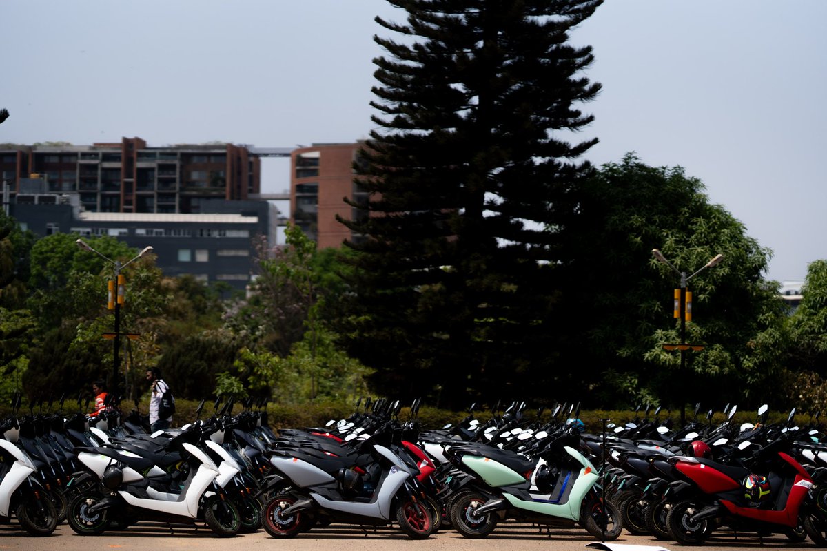 atherenergy's tweet photo. This is an #AtherCommunity appreciation post.
Thank you for travelling distances, long and short, to be part of #AtherCommunityDay last Saturday. None of this would've happened without you.
#AppreciationPost #ShoutOut https://t.co/btBNlHcMF6