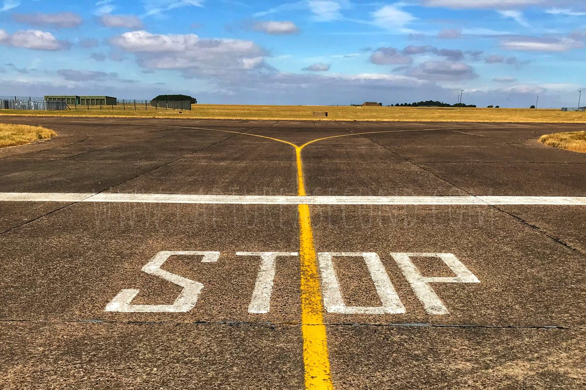 captureasecond's tweet photo. What is your favourite song with this word in it? #qotd #stop #avgeek #stoprightnow #stopinthenameoflove #stophammertime #noordinaryjob #opinions #favouritesongs #captureasecond https://t.co/WKQg1y5j5h