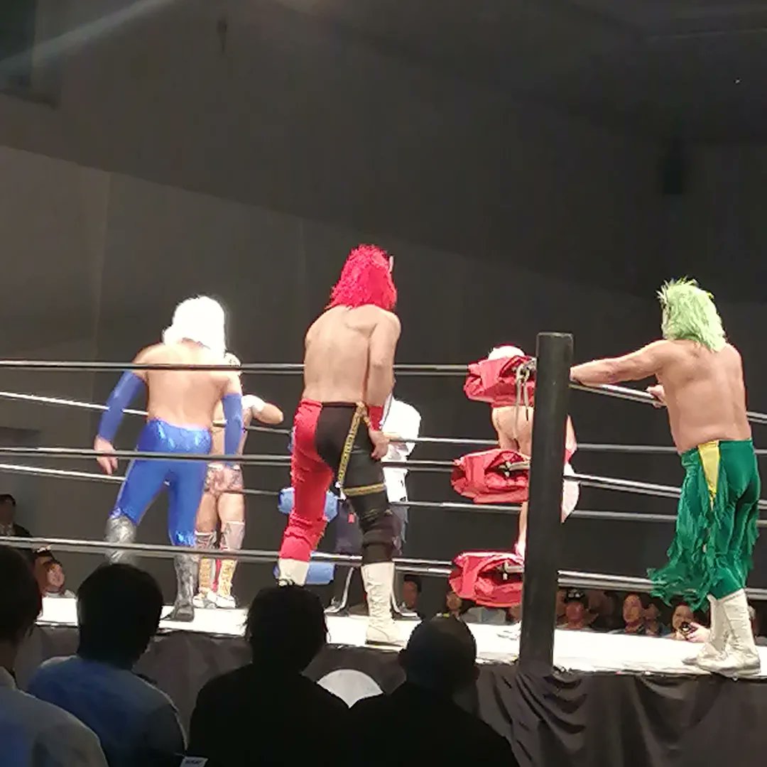 ryo_rplanning's tweet image. 大魔神in大魔王
#STRONGHEARTS プロデュース大会札止めの中濃すぎる大会でしたね。個性強烈なカードの中でも山村vs鬼塚の13年物語やT-Hawkvsリンダマンの10年ストーリーでグッと来ました。生の人間模様が織り成すドラマは感情にダイレクトに来ますね。とても素晴らしい大会でした。
#GLEAT
