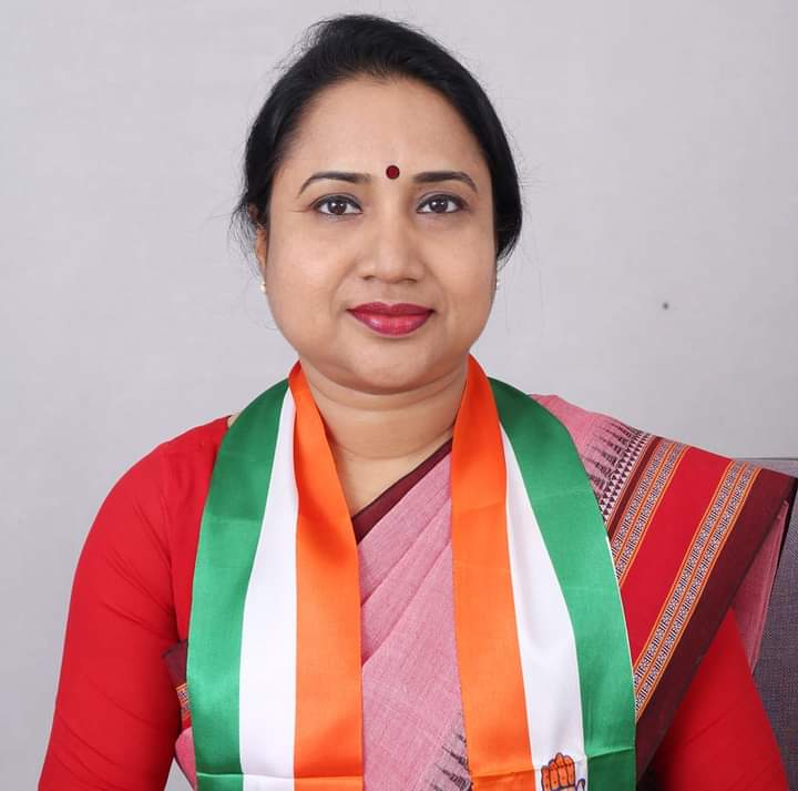 Congratulations to Ms. Sashmita Behera #Dhenkanal MP candidate of @INCIndia I am sure your organization handling skills as @OdishaPMC president will lead you to victory. @incsashmita #ParliamentElection2024 #Odisha