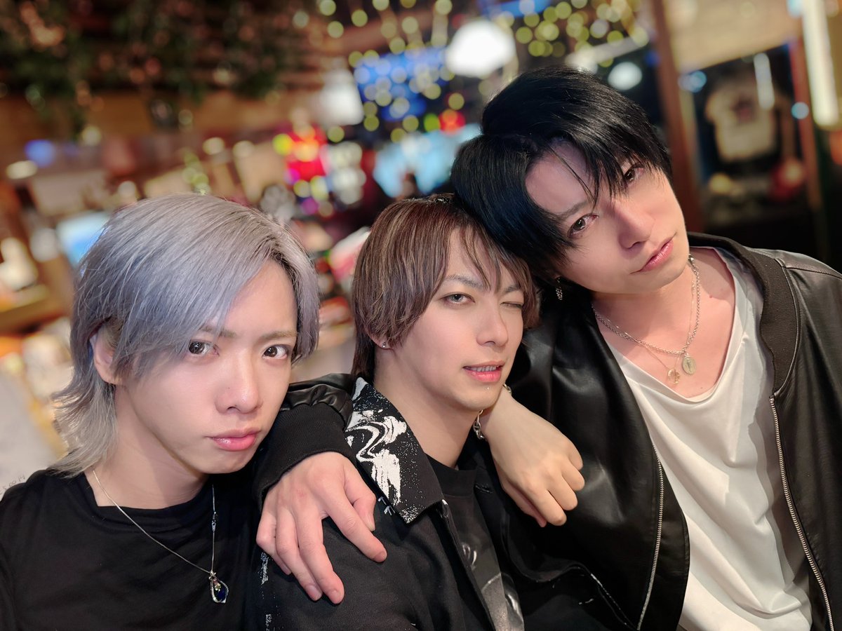 SHIN_20161224's tweet photo. ネオビジュアル系ってね。 https://t.co/DK9CU8iFPH
