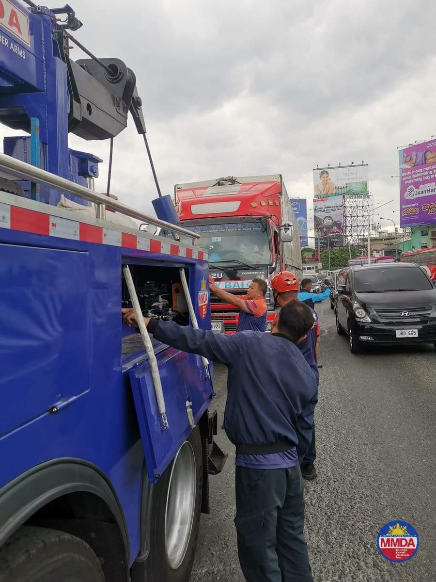 Ilang aksidente at  emergency sa daan, sangkot ang malalaking sasakyan, ang narespondehan ng MMDA Road Emergency Group gamit ang 50-ton wrecker cranes ng ahensiya. Kabilang sa mga insidente kung saan na-dispatch ang dalawang heavy-duty wrecker cranes ay sa tumaob na trailer…