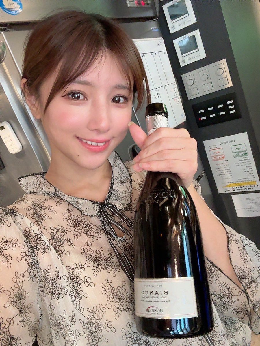 本日の営業ありがとうございました！
ASANO CAFEで見るG1は今日が最後でした。

来週はついに最終営業日です！
⚠️ご予約で満席となっております
夏本あさみ、くるす蘭、雛森かなこの3名でお待ちしております！