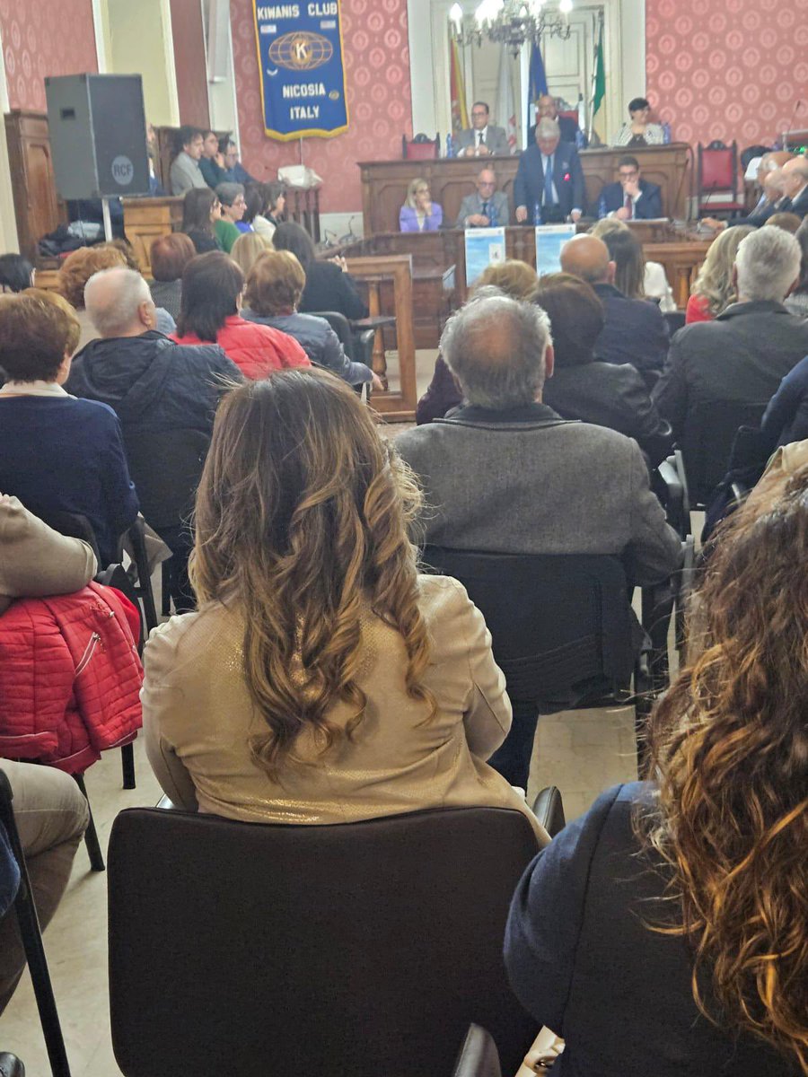 Ieri giornata intensa, sono stato a Catania a visitare  il centro AbaxCatania lescum dell’Istituto Santa Maria Mercede, dove c’è un software straordinario, un dispositivo medico che si chiama RoboMate, che insieme agli altri robot Pepper e Grace, si occupano di potenziare