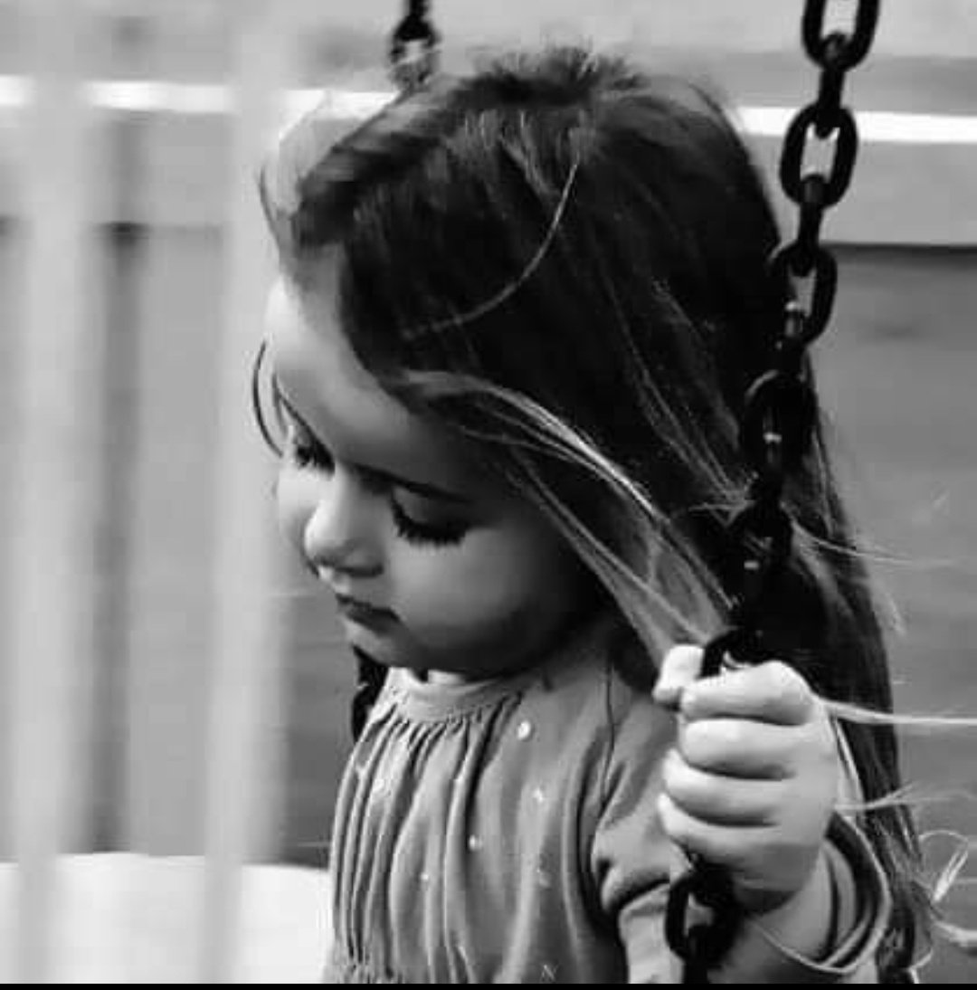 3453ay's tweet photo. Biri senden elini çektiği zaman yerle bir olmamayı öğrenmen gerek..

#pazar https://t.co/uqqs2cXNmU