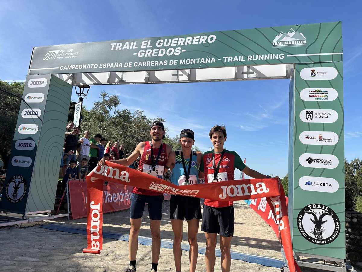 ¿Ets el millor o ets el millor?

DOBLETE HISTÓRICO DE JAN TORRELLA

🥇Campeón de España de Subida Vertical
🥇 Campeón de España de Carreras de Montaña 

¡ENHORABUENA!

#CEtrailRunning