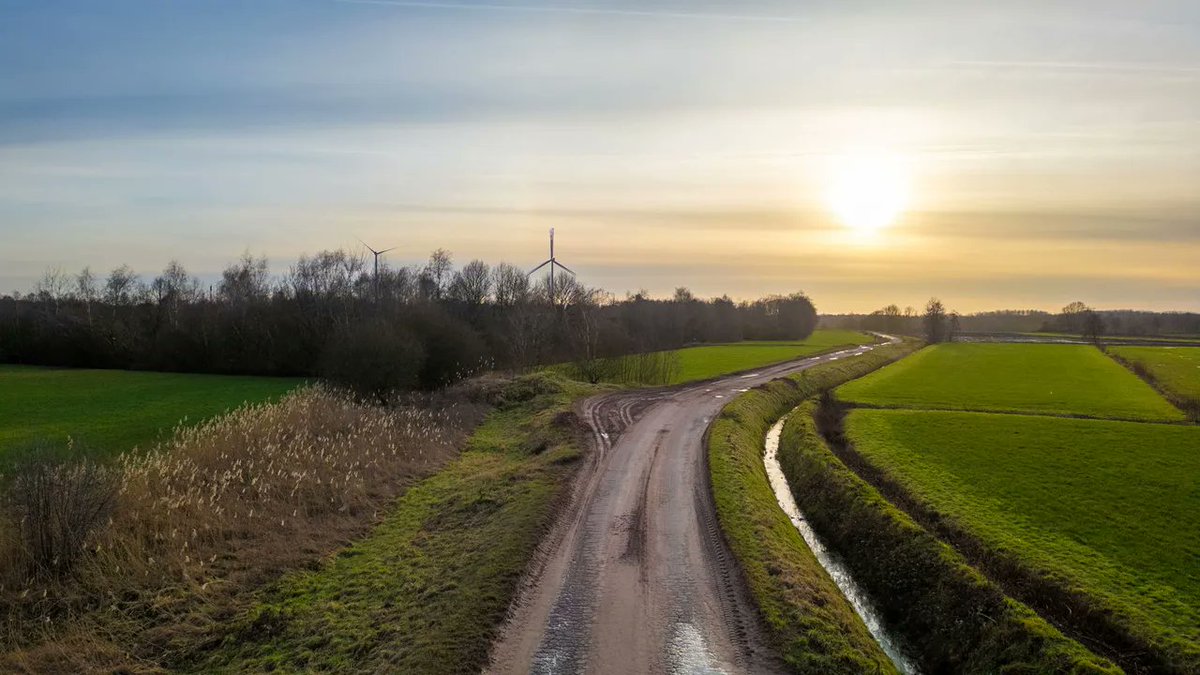 Ready to break free from the daily grind? Take a walk with DJI Mini 3 Pro and capture life's unfiltered beauty. See the world in a new perspective and embrace the journey. beheydt.be/en/the-unfilte… for more stunning shots and inspiration. #DJI #dronephotography #unfilteredlife