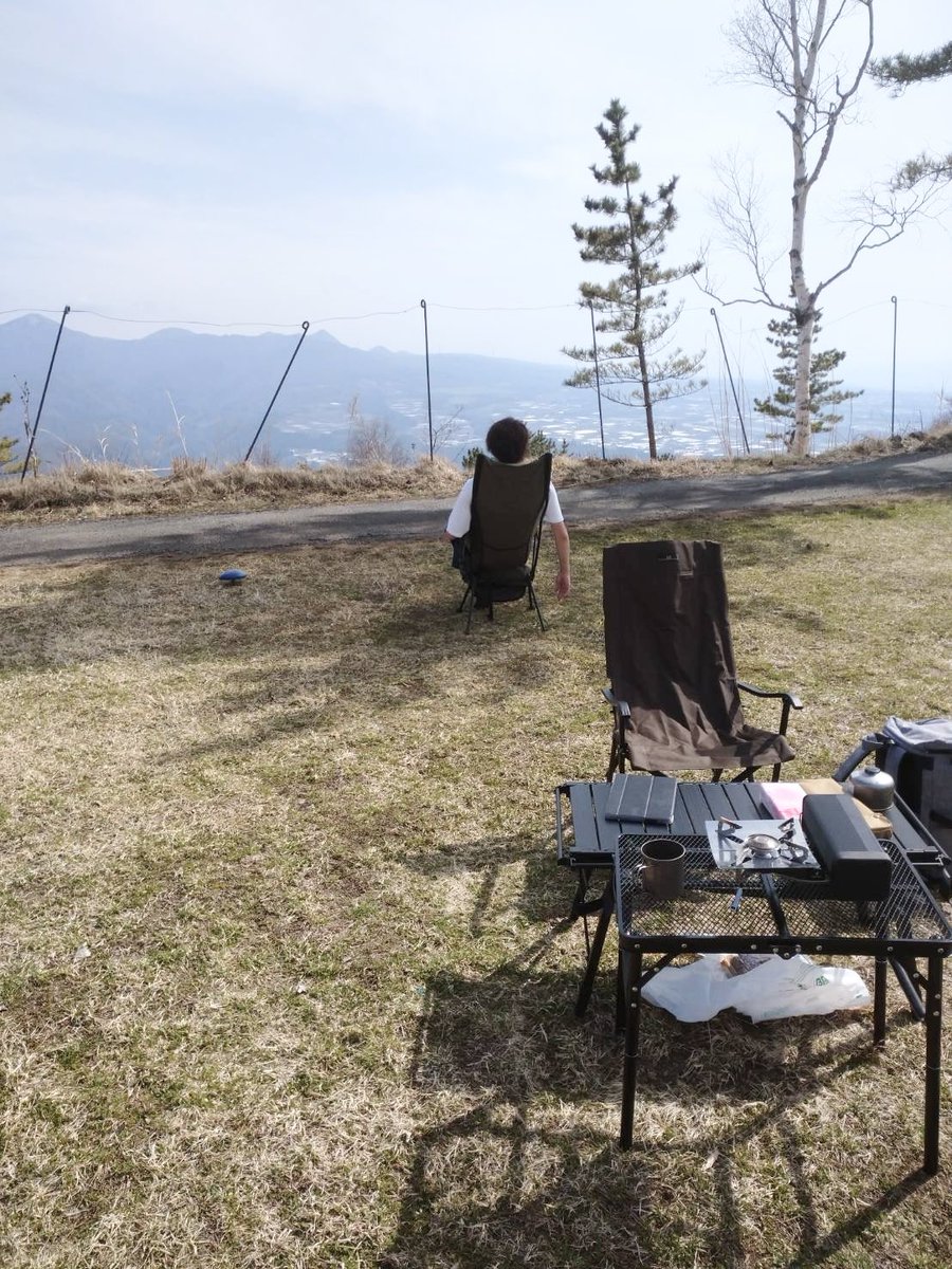 pitao86's tweet photo. 今週のキャンプはスカイリゾートキャンプ場でした。
ちょっと寒かったけど景色が良かった！
夕飯はトンカツ揚げた
#スカイリゾートキャンプ場
#キャンプ https://t.co/W6p4pYl9zo