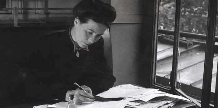 « Le couple heureux qui se reconnaît dans l’amour défie l’univers et le temps, il se suffit, il réalise l’absolu. » Simone de Beauvoir (9 janvier 1908 - 14 avril 1986)