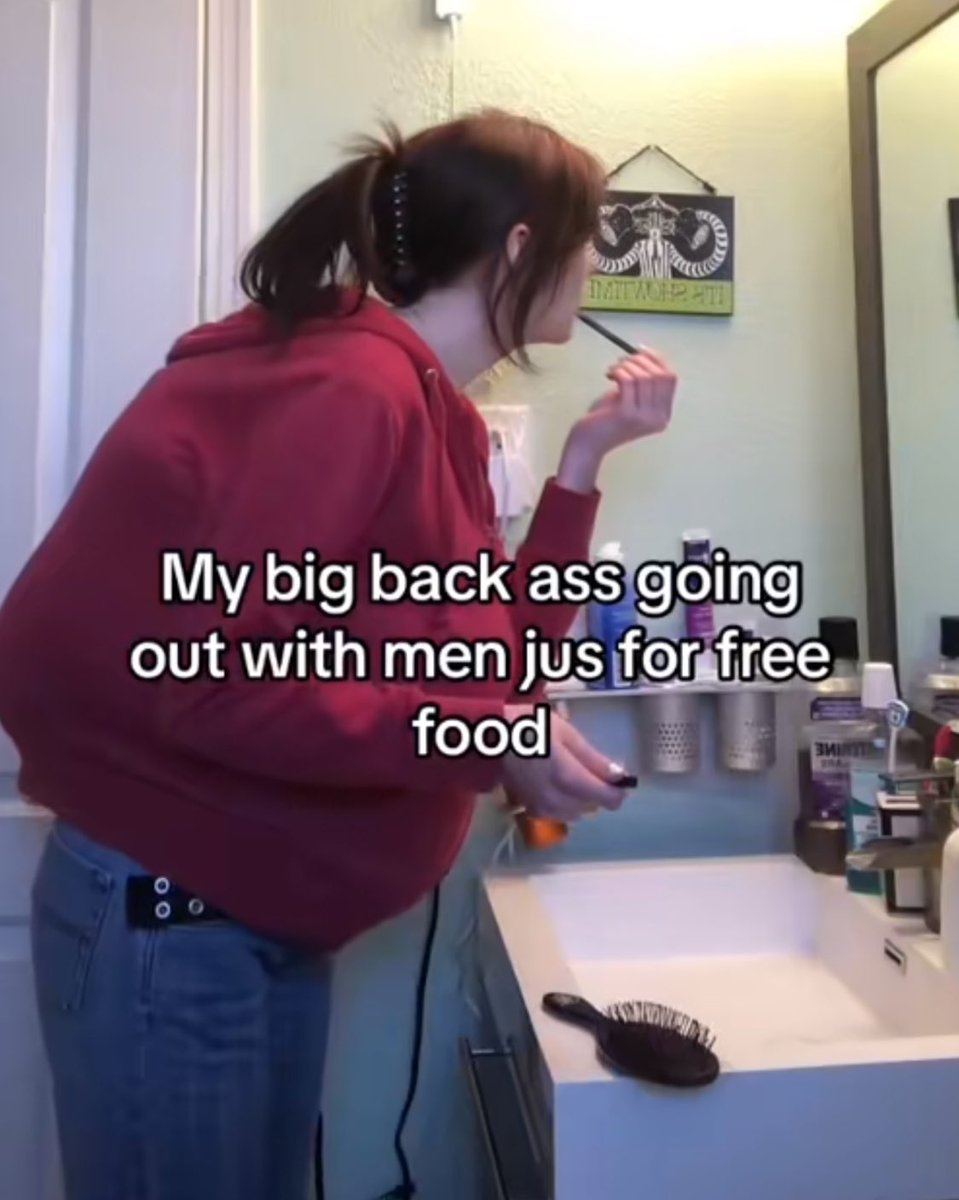 short thread of fat ppl complaining abt the big back trend #fatspo #edtwt