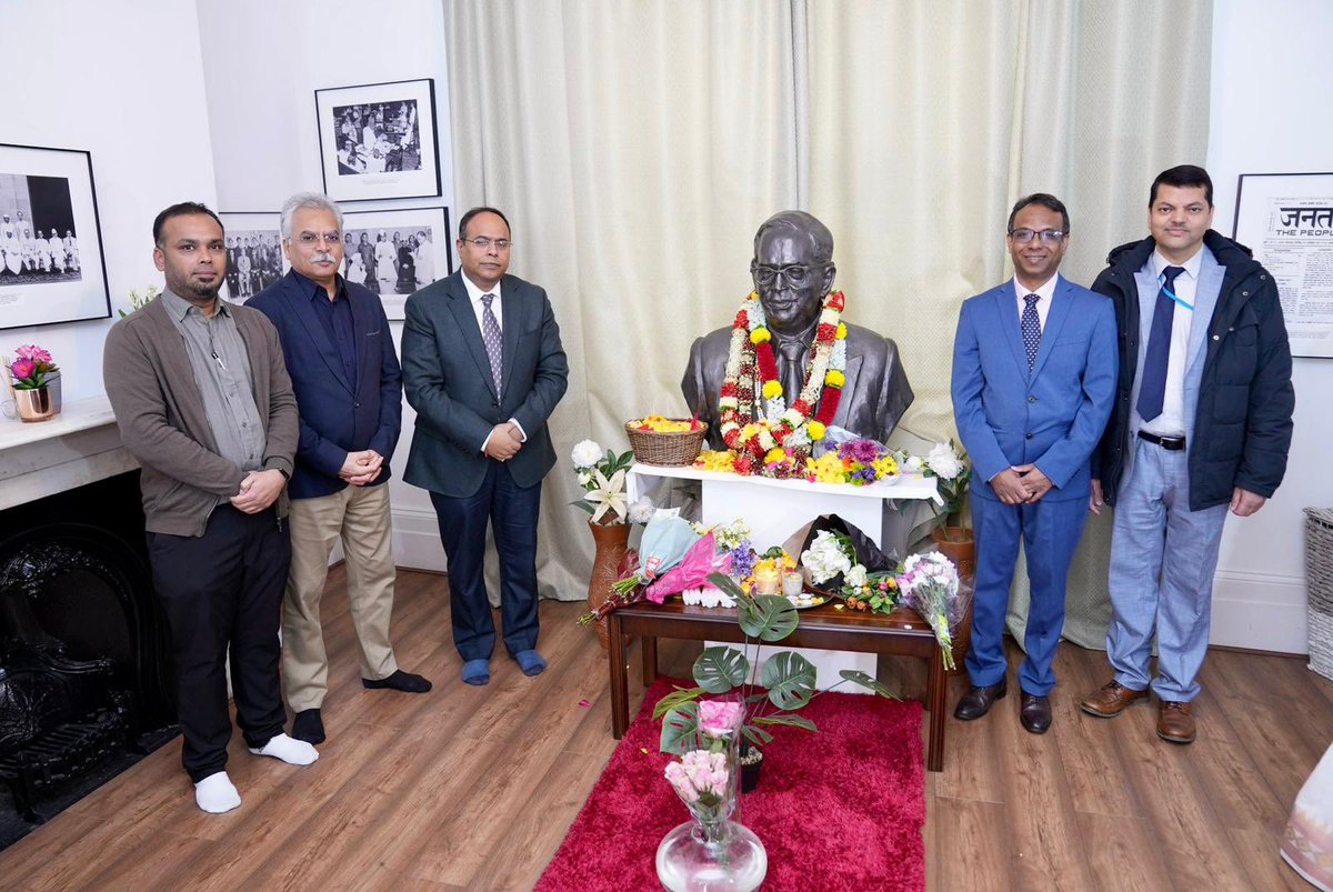 Acting HC @sujitjoyghosh joined the members of Indian community in offering tributes to the architect of Indian constitution, Bharat Ratna, Dr. B R Ambedkar on his birth anniversary @HouseAmbedkar in London. #AmbedkarJayanti2024 @MEAIndia @MSJEGOI