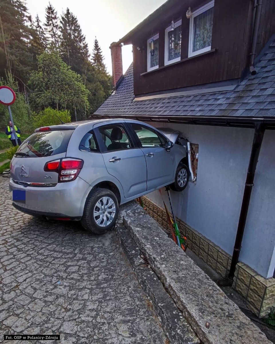 🌐 ᴛʜᴇᴘᴏʟᴀɴᴅɴᴇᴡs 🌐 tweet media