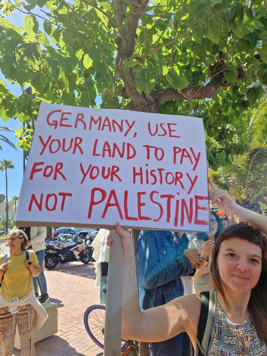 wirklagenan's tweet photo. #WeAccuseGermany resonates also in Barcelona. Together, we will bring peace and justice to Gaza.
For life in Palestine, #StopTheGenocide!

Gràcies a totes pel suport! https://t.co/smZINZp6oG