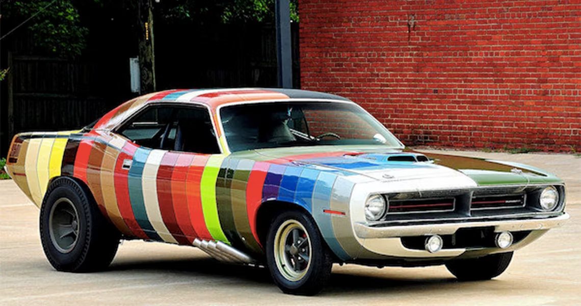 Return with us now to those thrilling paints of yesterday-glo, with a #DavesCarIDService salute to the brazen colors of the peak muscle car years: 1969-71. And when it came to psychedelic paint codes no Detroit Big 3 maker did it like MoPar. This 1970 Plymouth Cuda was created…