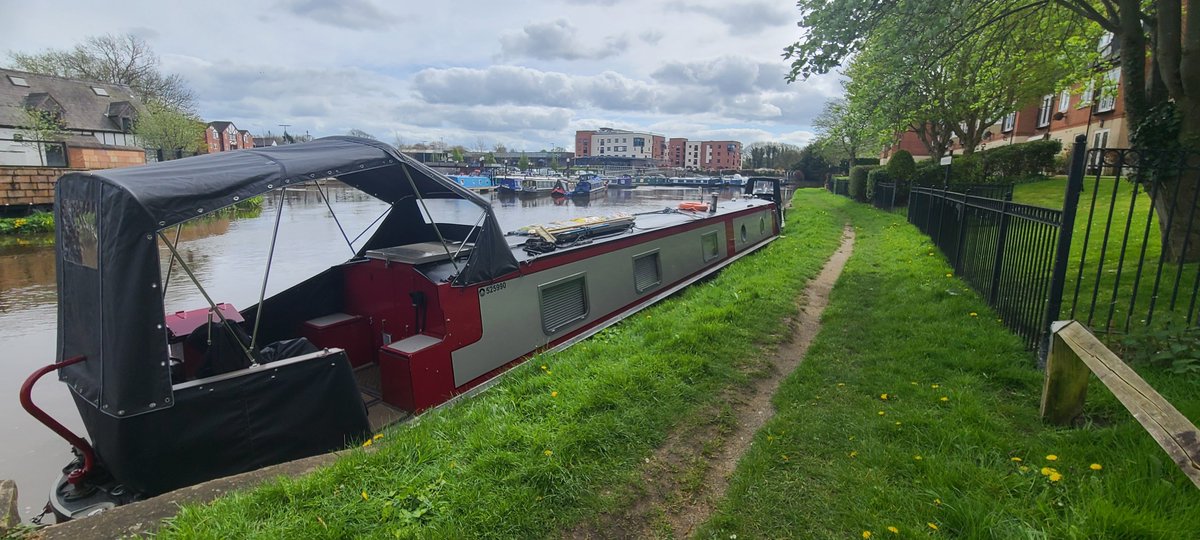 Not too shabby a mooring at Northwich

🤠🤠😊😊🌥🌥

#boatsthatweet