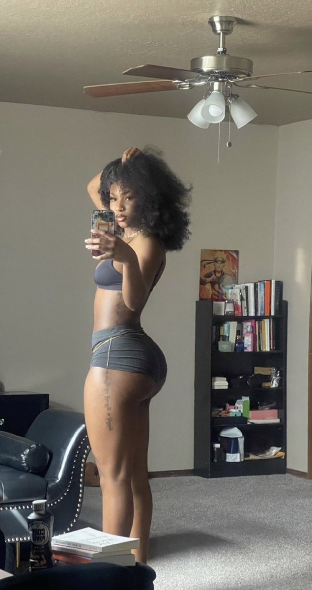 pallnandi's tweet photo. Black don’t crack🖤🖤 https://t.co/heDMoqfUsE