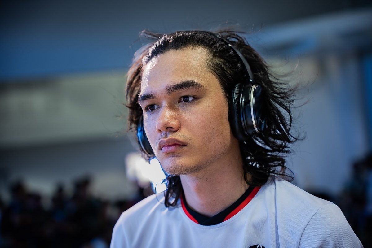 oslowesport's tweet photo. Ce n'est pas un adieu, mais un au revoir ! @SsbShawn arrive à la fin de son contrat. 😥

Tes performances et ta présence resteront gravées dans nos mémoires. Nous te souhaitons le meilleur pour la suite de ton parcours, à très vite sur le terrain ! 👊

Merci pour tout ! ❤️ #FightForFuture