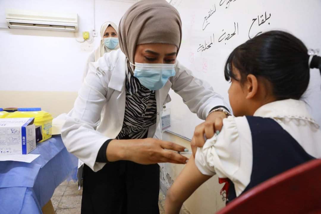 🟨من مدرسة الزينبية للبنات، نحو (٧) مليون طفل.. 
▪️وزير الصحة يفتتح الحملة الوطنية للتطعيم ضد مرض "الحصبة" في بغداد والمحافظات بحضور وزير التربية وممثلي منظمتي الصحة العالمية واليونسيف.
#المكتب_الإعلامي_لوزير_الصحة