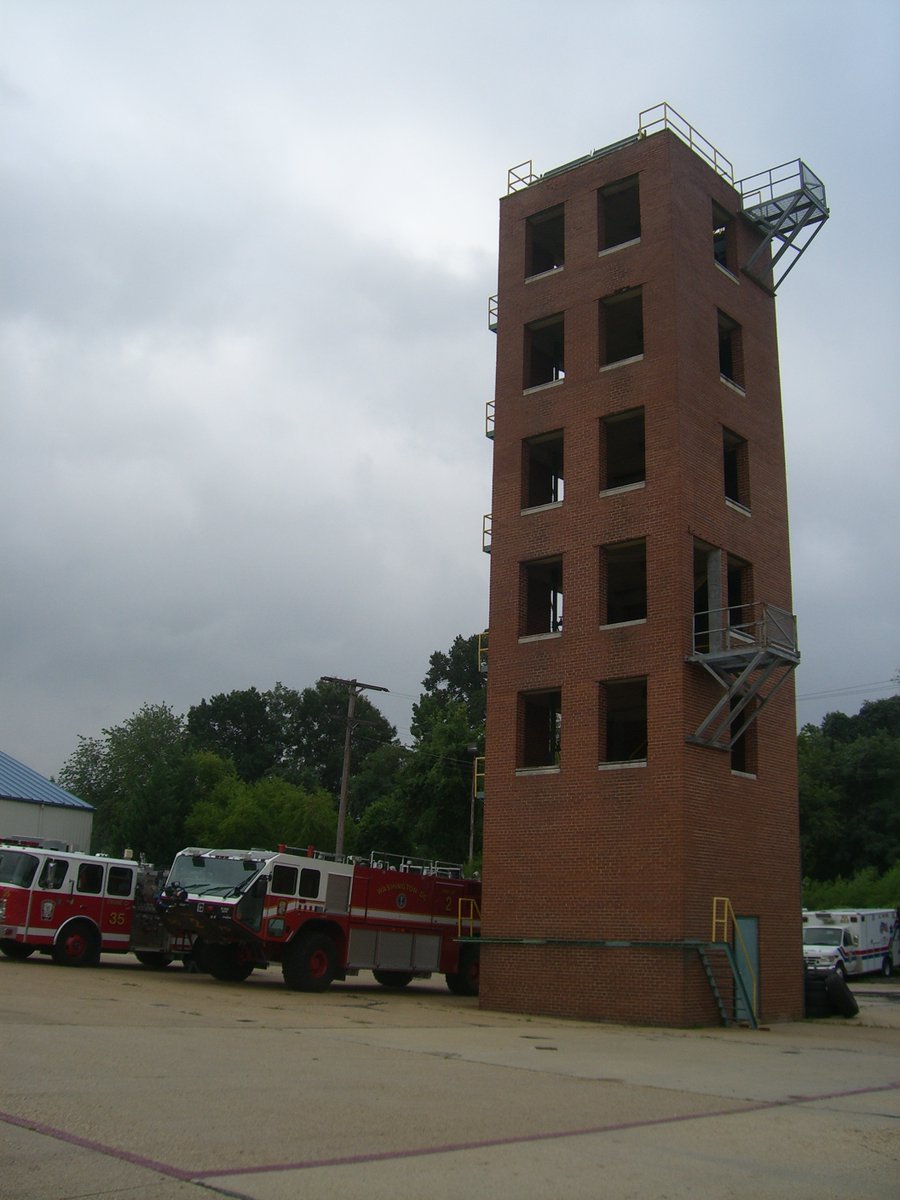 Good Morning #firefighters - Do you love working in your department? I loved working in Washington - Check out this encouraging quick read drive.google.com/file/d/1hehvRS… from #FCFInternational #DailyBriefing #dailymotivation #faith #Christ Bringing hope to the fire service!!