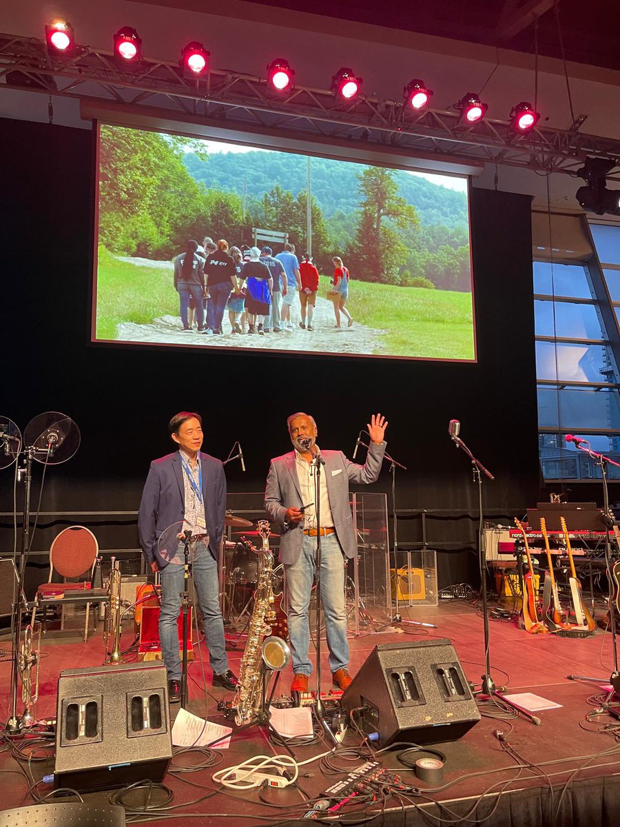 vernnaik's tweet photo. Absolute honour to Co-Chair this tournament with @Dr_O_N. A lot of work, but also a lot of fun with a planning committee that are friends for life! Would we do it again? ABSOLUTELY. Because it was all for a great cause in @Camp_Misquah. Still time to make a difference and donate. https://t.co/z2uGXNIVWn