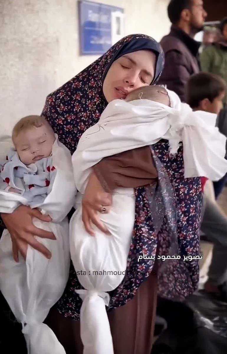 AliyefAli's tweet photo. A crushing punishment was necessary for the restless heart of the mother.
This is the honest promise 🇮🇷✌️

#Iran ⚔️ #Israel https://t.co/0g48xHSNKu