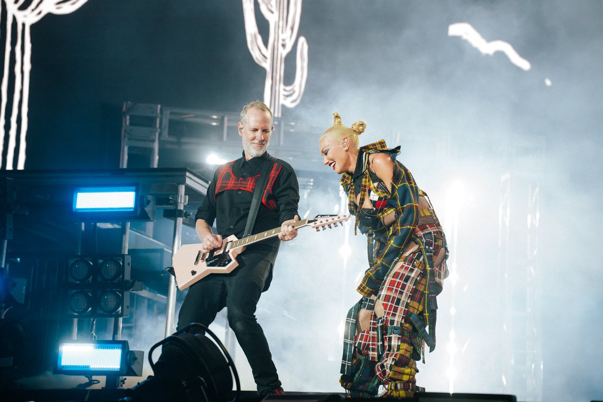 Reunited and Coachella good @nodoubt