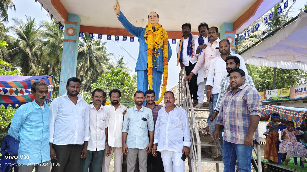 aar_here's tweet photo. భార��రత్న డా. బి.ఆర్. అంబేద్కర్ గారి జయంతి సందర్భంగా అమలాపురం నియోజకవర్గంలో జయంతి వేడుకలలో పాల్గొనటం జరిగింది.
#AAR #ambetkar #amedkarjayanthi #worldknowledgeday #amalapuram #drbramedkarkonaseema #14april2024 https://t.co/GNcRCMclJk
