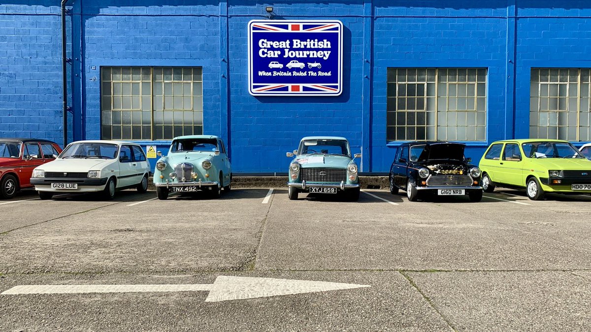 car_british's tweet photo. Looking good at only 10:30am for our #Austin Extravaganza !

On until 4pm today! Who’s coming to join or take a look at these beauties.

#austincars #austinlovers #austin12 #austin7 #austinclub #austinmini #austinrover #austin #greatbritishcarjourney https://t.co/ANaRMC5rIt