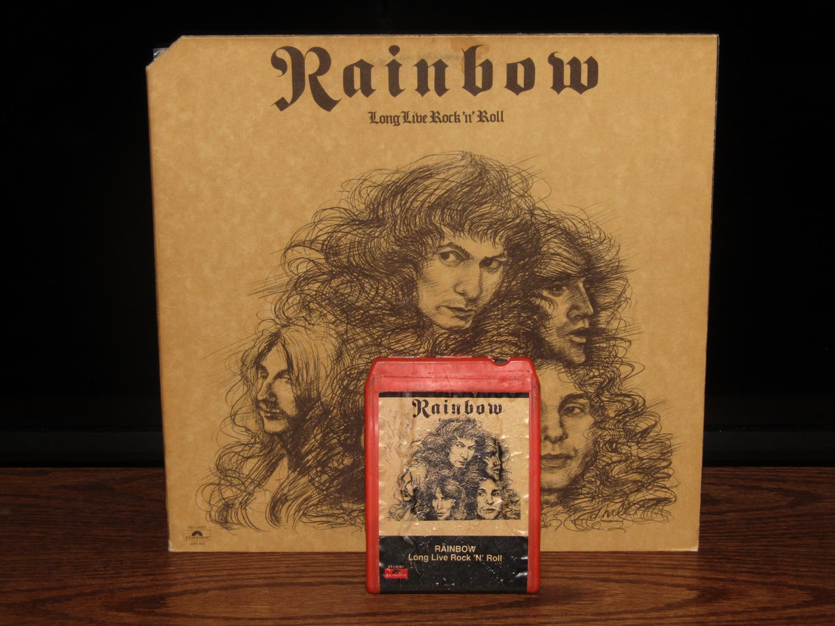 Rainbow - Long Live Rock 'n' Roll
One of few 8-tracks I have, I keep thinking I should hook the deck up but...
#vinylrecords #vinylcollection #vinylcommunity #NowPlaying #nowspinning #vinyl