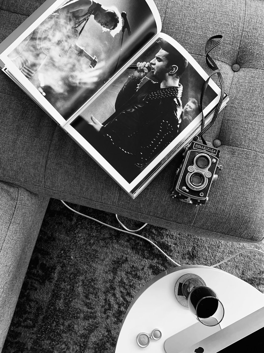Picture This! Camera Shots TIPA PHOTO CONTEST - The winners Photo: Carlos Llamas Title: My beloved Rolleiflex Category: What’s in my camera bag Honorable Mention tipa.com/picture-this-c…
