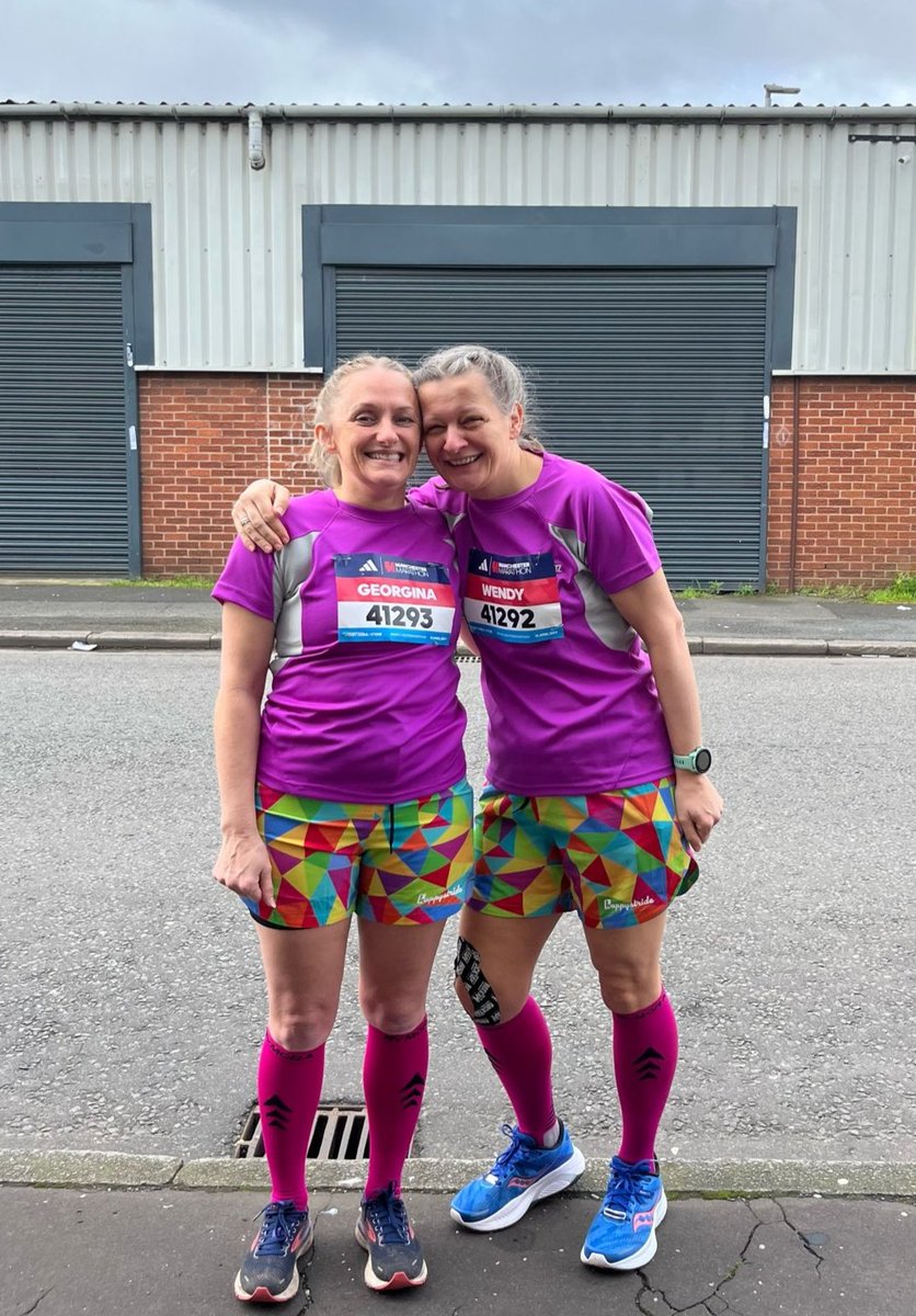 EwinsWendy's tweet photo. Here we are, soaking up the atmosphere of 32,000 runners &amp; getting ready to rock-'n'-roll 💃💃. Running for a fabulous cause - still time to sponsor us if you are able to 
https://t.co/08NA0B9fwC
@georginald76 @BCHFTPMO @BlackCountryNHS #manchestermarathon https://t.co/dxCJtFffsM