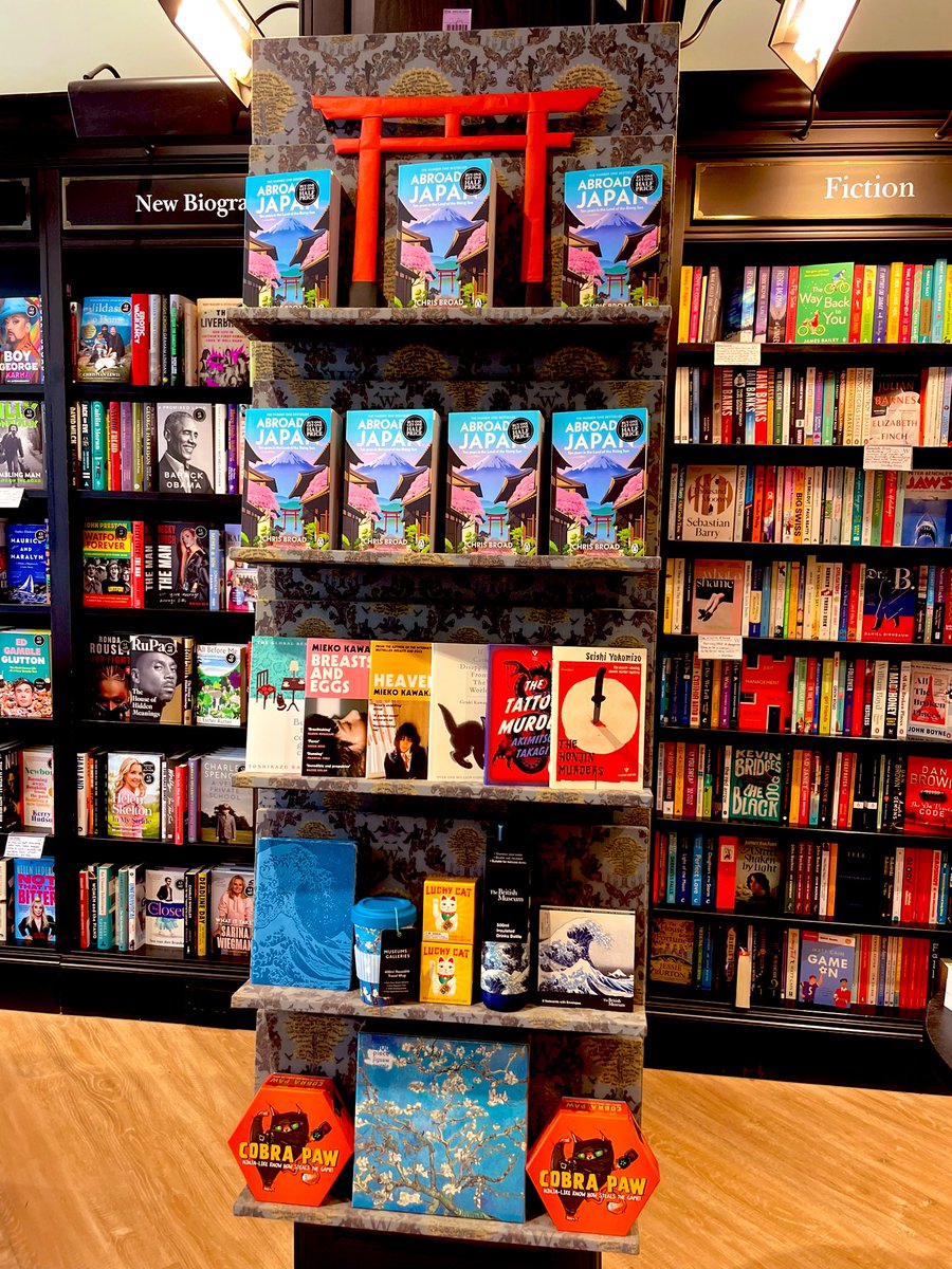 A lovely display by Bookseller Isabelle inspired by the book by @AbroadInJapan - Come to Waterstones Stirling and get your copy now!