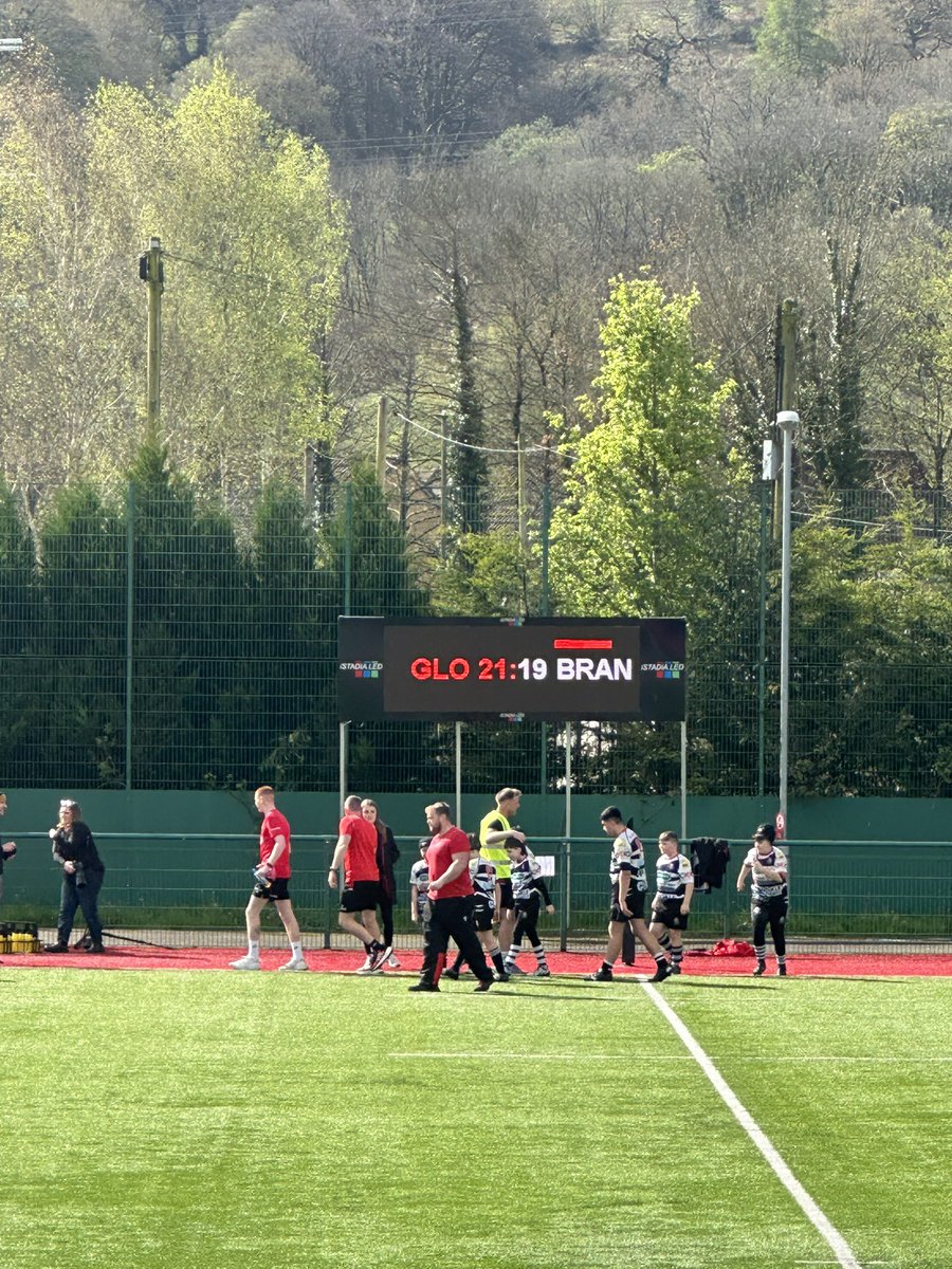 Shit the bed that was a hour of anxiety 🤢 but forwards we go to the dragons plate final down Rodney Parade. @NantygloRugby under 12’s  @dragonsrugby #grassrootsrugby #theyarethefuture
