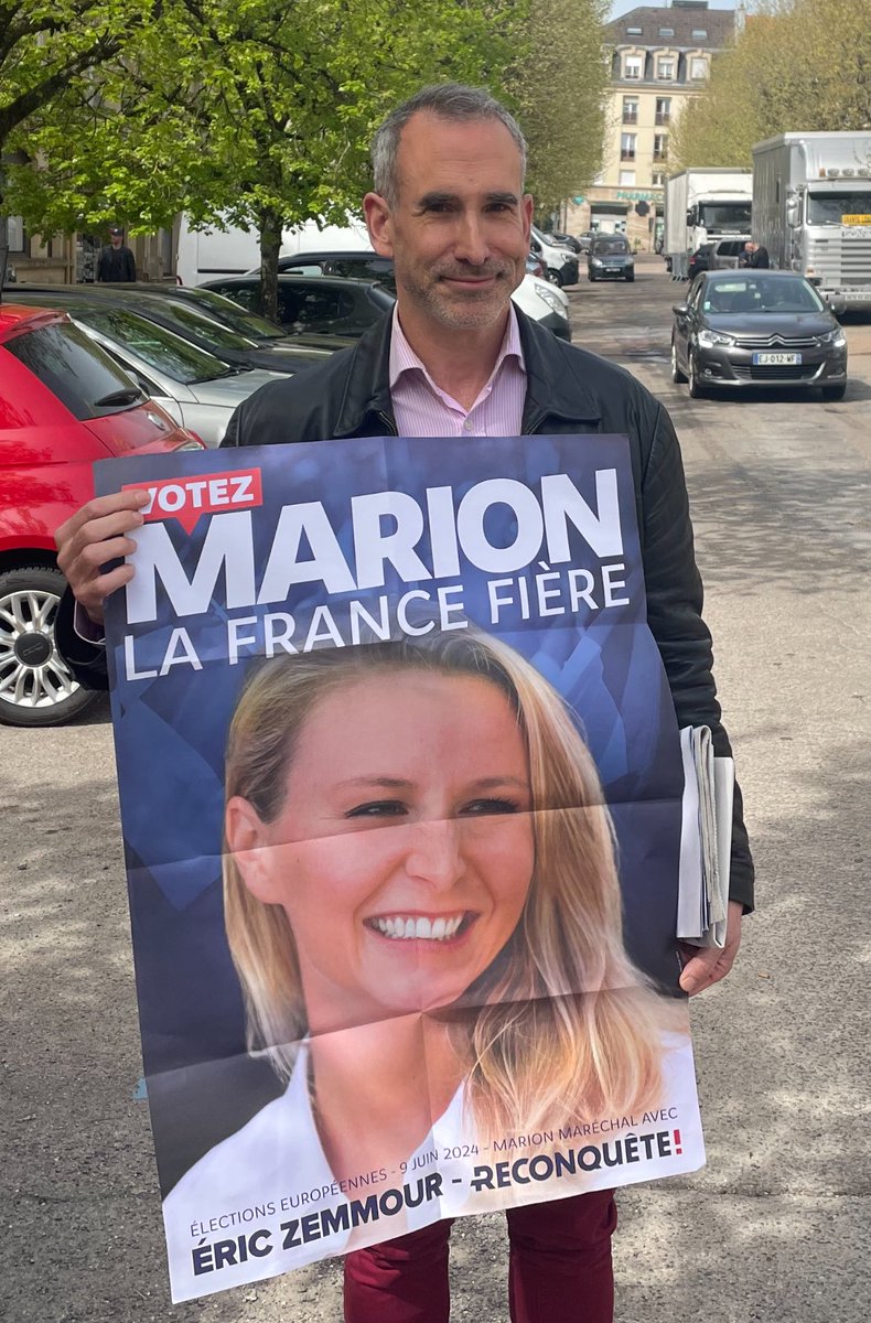 Prêt pour commencer la campagne de @MarionMarechal activement avec les nouvelles affiches que je trouve magnifiques !