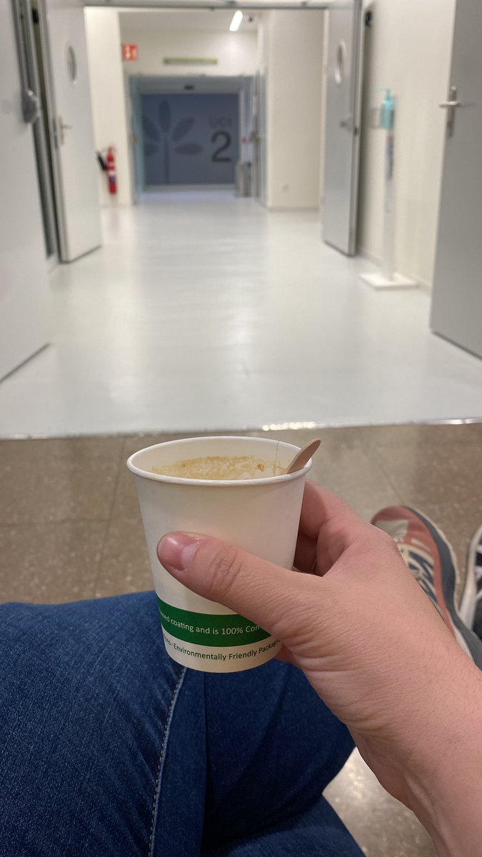 MartaGomezCat's tweet photo. 🏥 Fa uns dies que estem ingressats a la UCI de pediatria de Can Ruti. No podem estar més agraïts amb tot el tracte rebut per part de tots els treballadors de @hgermanstrias: dolços, empàtics, tranquils i professionals. Moltes gràcies a tots! Continuem! 💪🏻 https://t.co/5s8Oaz1Kkf