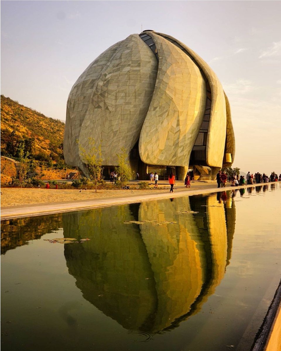 Another brilliant shot of the #Bahai #HouseofWorship for #SouthAmerica in #Santiago #Chile. #BahaiFaith