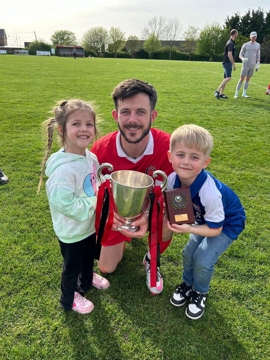 Stephen Cole tweet media