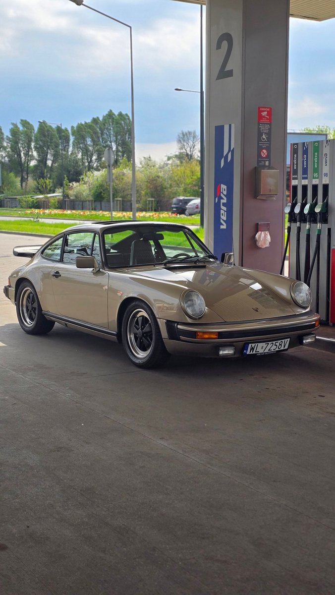 Takie spotkania na stacji benzynowej to lubię 👀