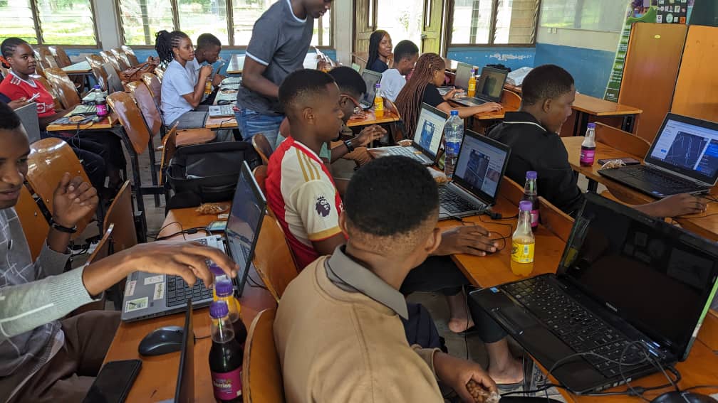 kiariro_ezekiel's tweet image. @SMCoSEYM We're thrilled to have our YouthMappers regional ambassador join us at the Mapathon! Together, we're making significant contributions to project #15531. Keep up the fantastic work, everyone! 🌟 #OMHESA #SpatialPeopleNetwork