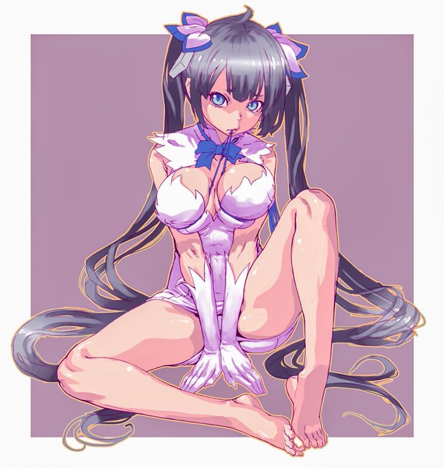 #太もも晒すとフォロワー増えるって聞いたんですが
紐と乳と太ももと神様。(h 