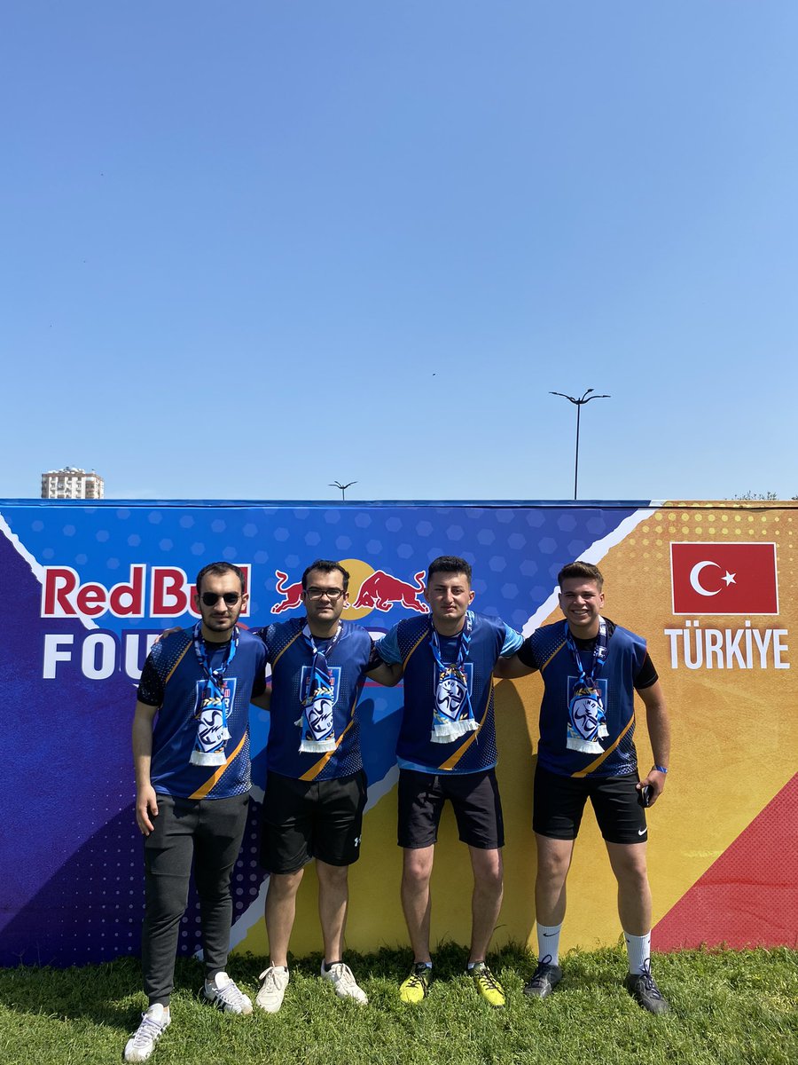 CukurovaUniAds's tweet photo. Üni Adana Demir Çukurova olarak Redbull’un düzenlediği #four2score etkinliğindeyiz. https://t.co/XdULoLbno4
