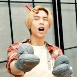 빤쨕 tweet media