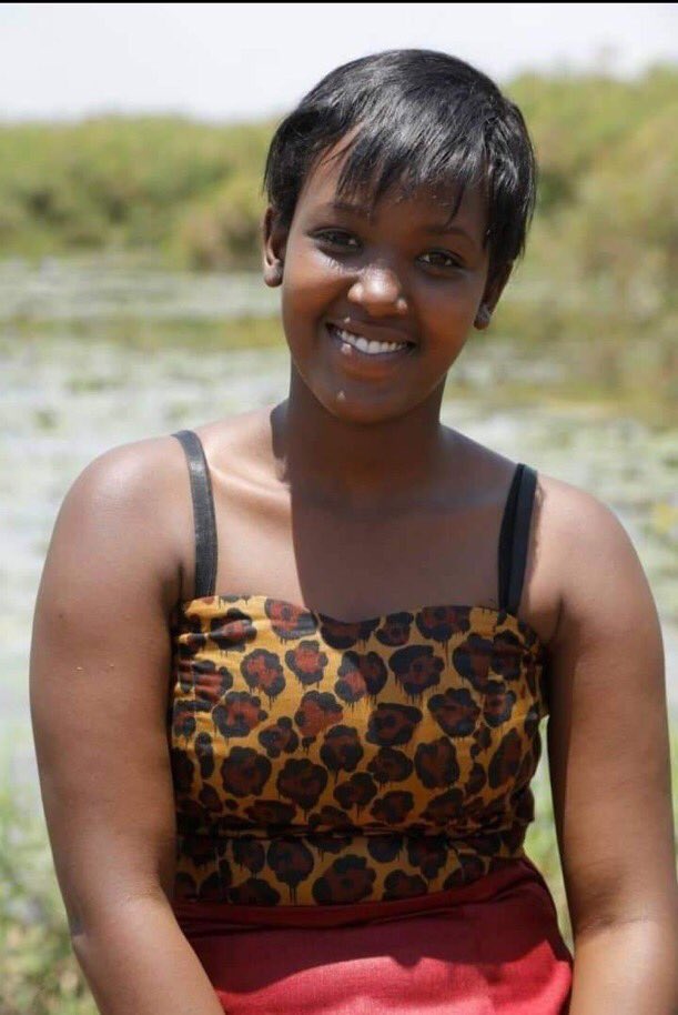 OsaxOmanyire's tweet image. Hati am not getting this, is it two in one or…  #siscode 
      @vianaindi1 🎤🎤.             @smallgoat_