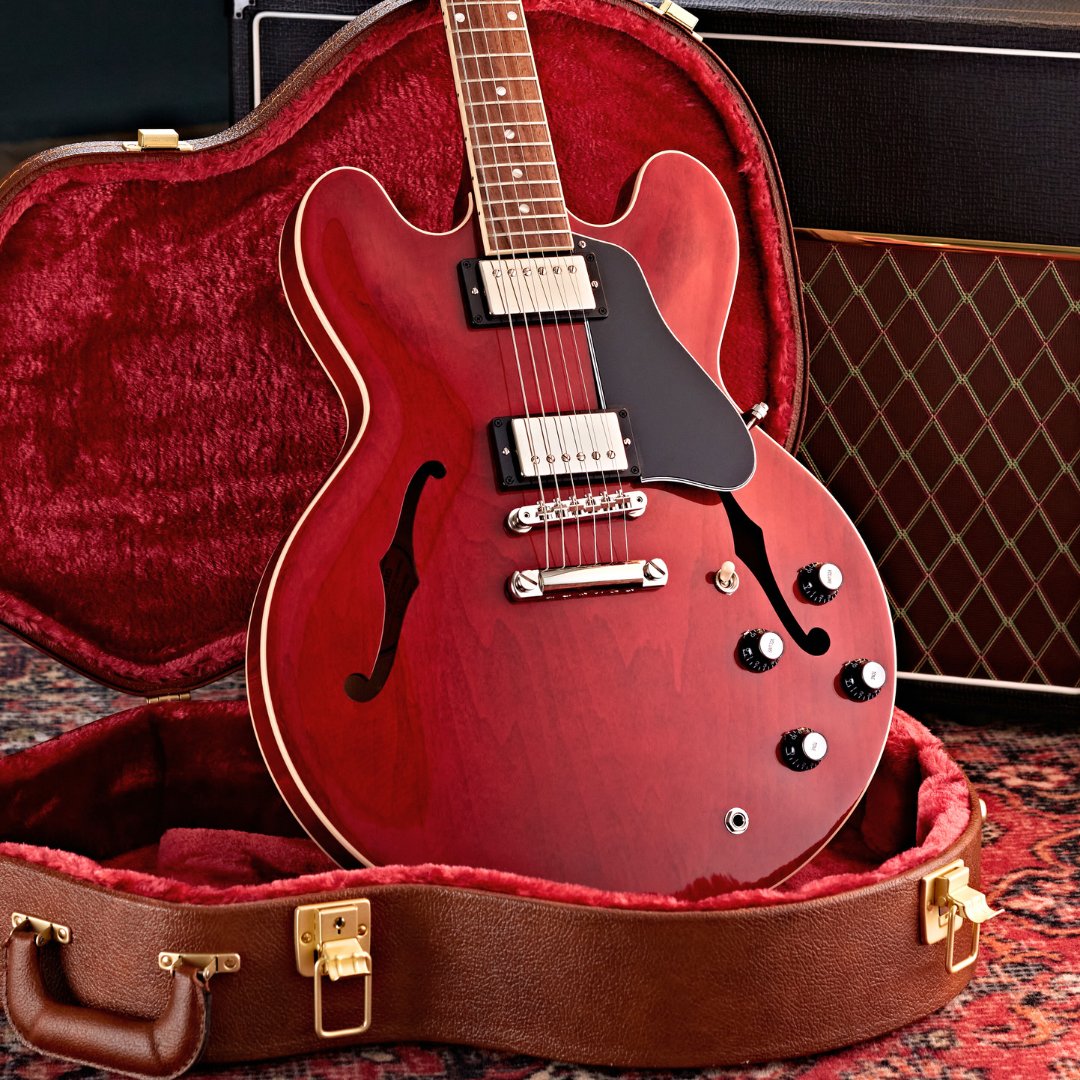 Defining the genre and still leading it in the modern day, the Gibson ES-335 has solidified itself as an important figure in rock. 🎸 From B.B. King to Alex Turner, this guitar has found its way onto some of the last century's most iconic recordings and performances.