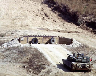 Korean_DMZ_Vets's tweet photo. Super Tank Sunday - M1A1 Abrams from 4-7 Cav, 2ID firing TBVIII at Rodriguez Range, Korea in 1998.  #2id #supertanksunday #ilovetanks #m1abrams #m1a1 #tanklover #1990s #korea #rok #7thCav https://t.co/BAfKwwTpye
