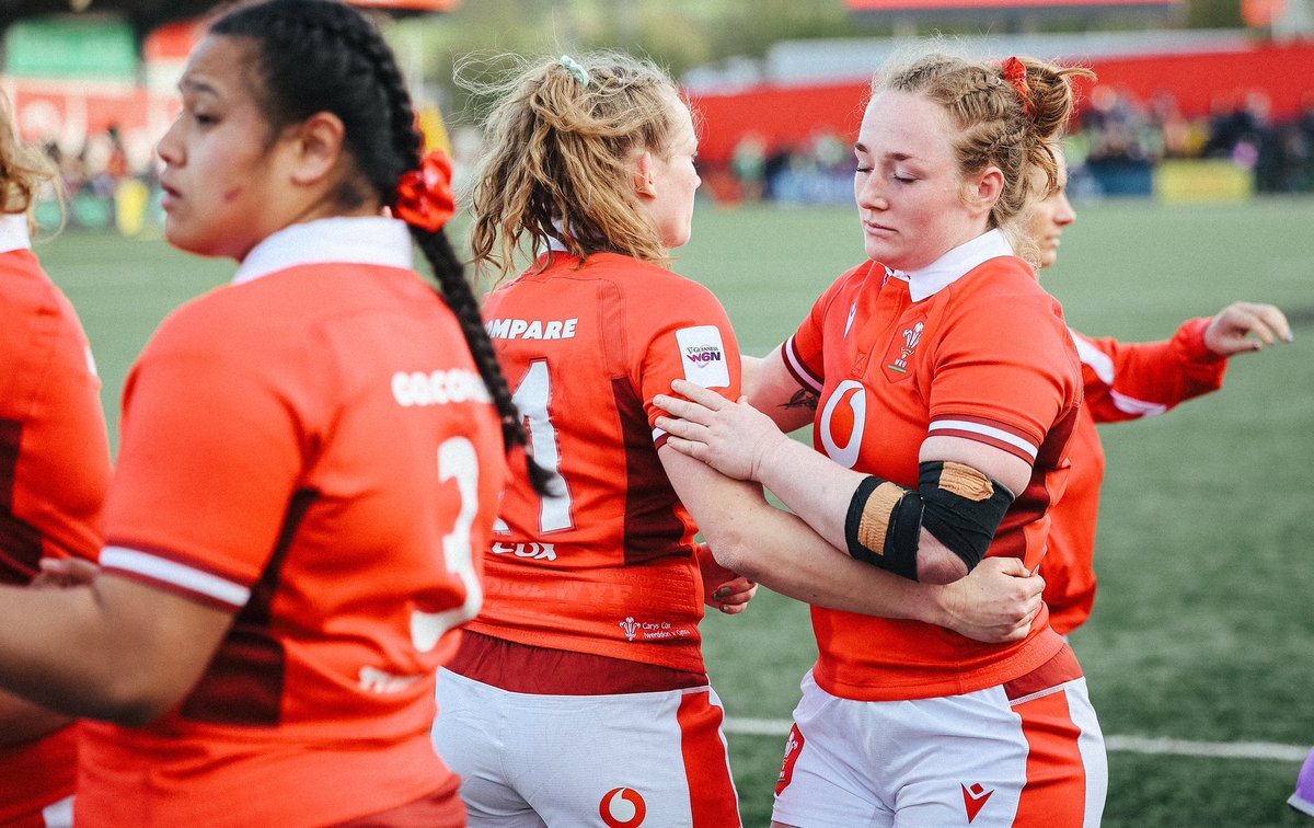 WelshRugbyUnion's tweet photo. That one hurts, now we continue to write our story. 

Mae’r golled yna’n gwneud loes.

#HerStory | #GuinnessW6N https://t.co/x9lry9f6u3