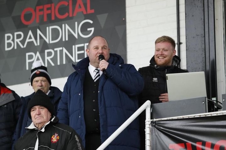 The club would like to wish our very own man-behind-the-mic, Head of Media and Club Secretary, @MarkSimpson1980, a very Happy Birthday, as he celebrates turning 44 today! Many happy returns, Mark! 🎂🥳🎉 #moors