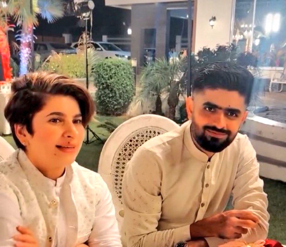 Powerful Picture❤️‍🔥🫀 Pakistan Men's Cricket Team Captain Babar Azam and Pakistan Women's Cricket Team Captain Nida Dar in one frame😍🔥 #BabarAzam𓃵 #BabarAzam #NidaDar