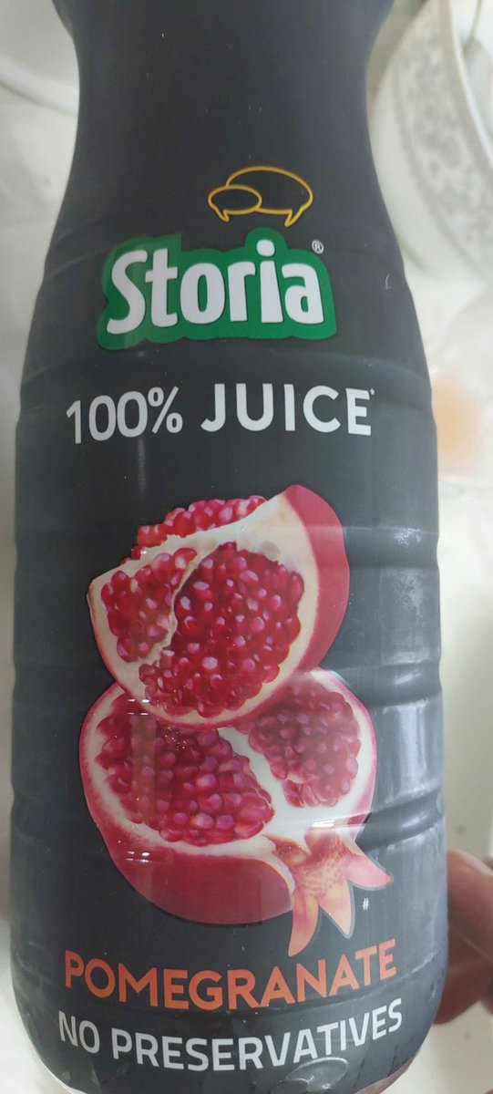 RizviJaun's tweet photo. @storiafoods Hi, how come Storia Pomegranate juice as 12% apple and 4% Pomegranate?? (80% apple juice and 20% Pomegranate juice??)  Kindly clarify https://t.co/aLLT1qhPRu